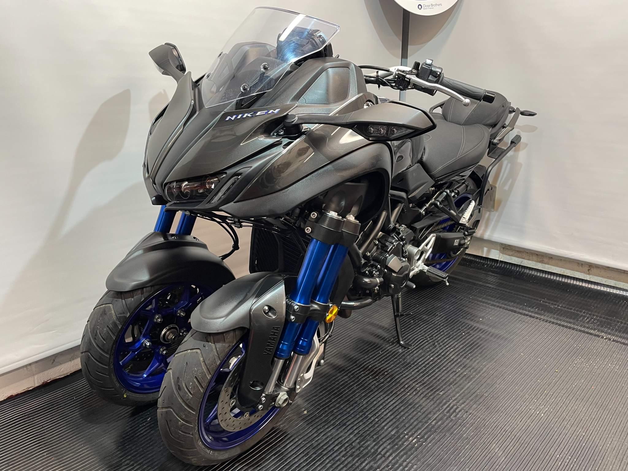 Yamaha new bike 3 best sale wheel price